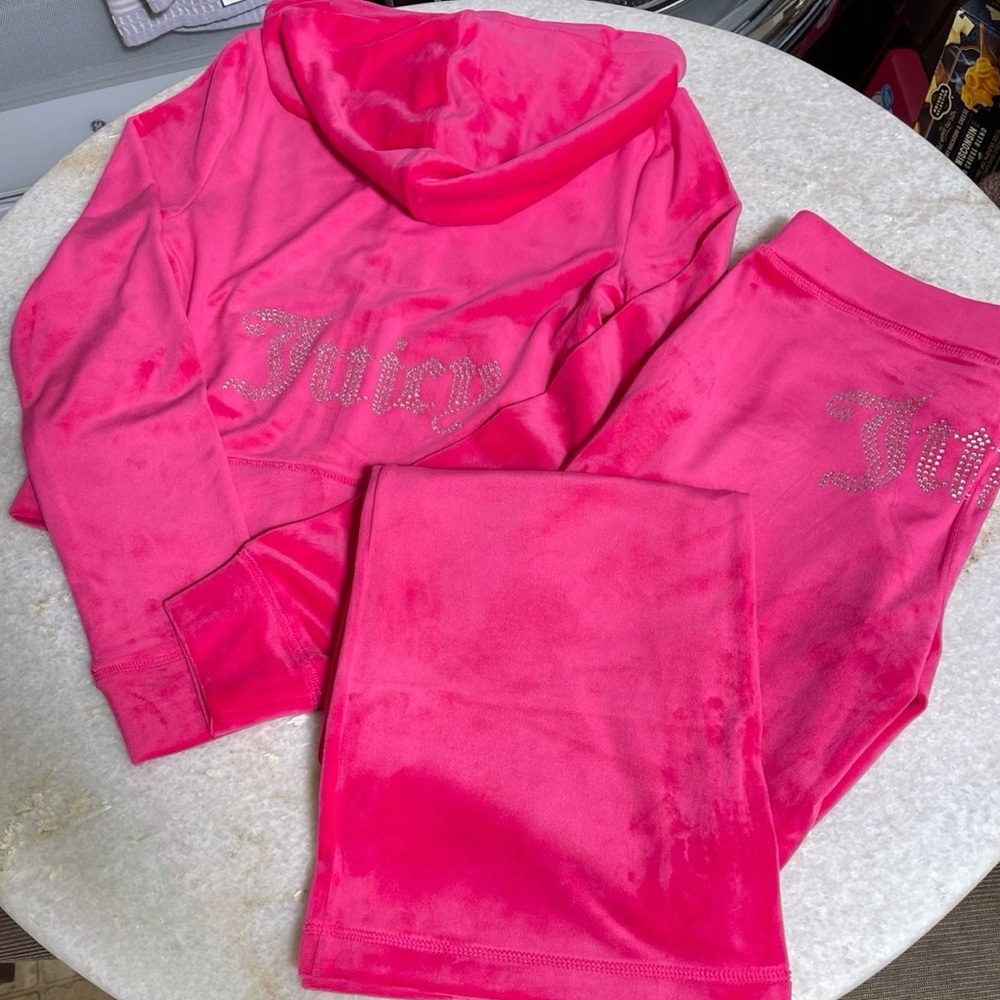 Juicy Couture y2k Vixen Pink velour rhinestone bling tracksuit size small